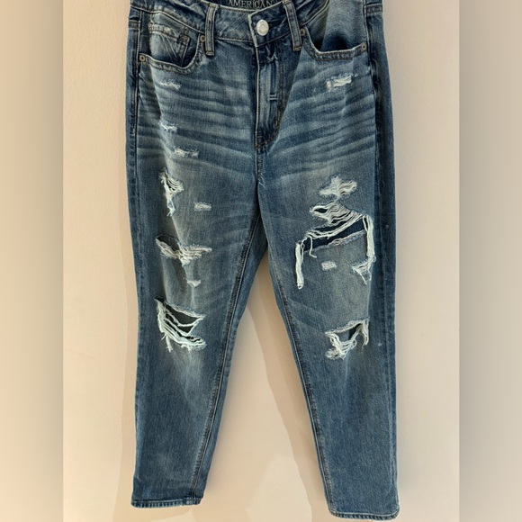 American Eagle Distressed High Rise Tomgirl Jeans - Picture 9 of 9